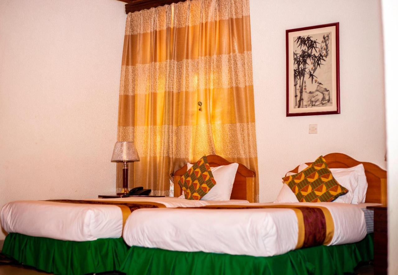 Royal Park Hotel Kumasi Esterno foto