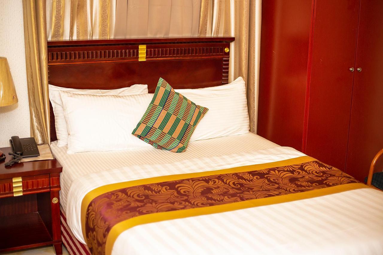 Royal Park Hotel Kumasi Esterno foto